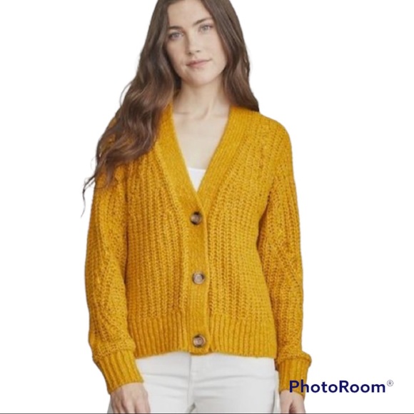 Elizabeth and James | Sweaters 